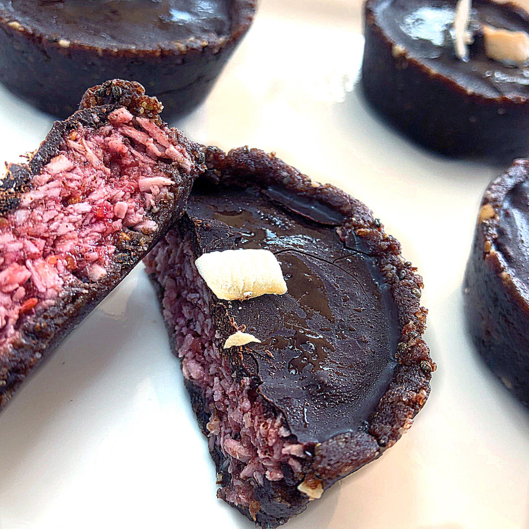 Raw coconut raspberry tarts glutenfri sukkerfri laktosefri og vegansk